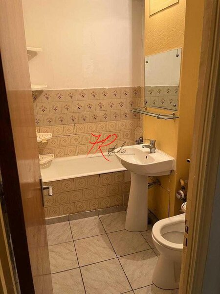 Doamna Ghica, Colentina vanzare garsoniera decomandata